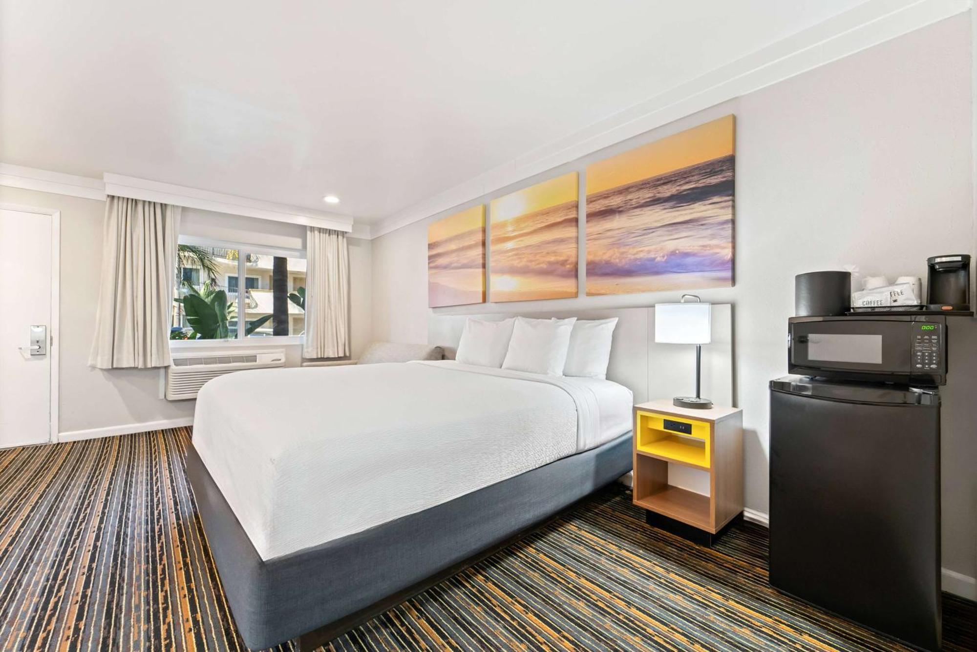 Hotel Days By Wyndham Circle San Diego