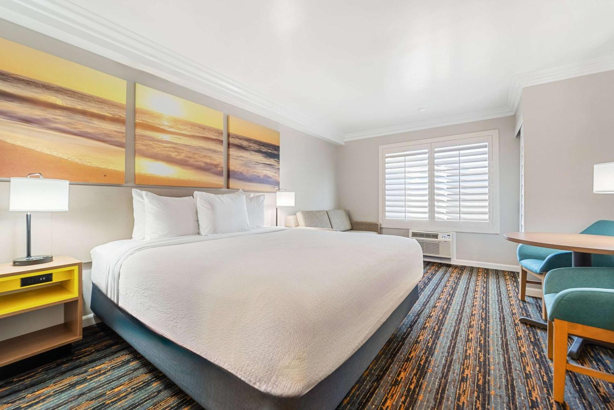 Days By Wyndham Circle Hotel 3*