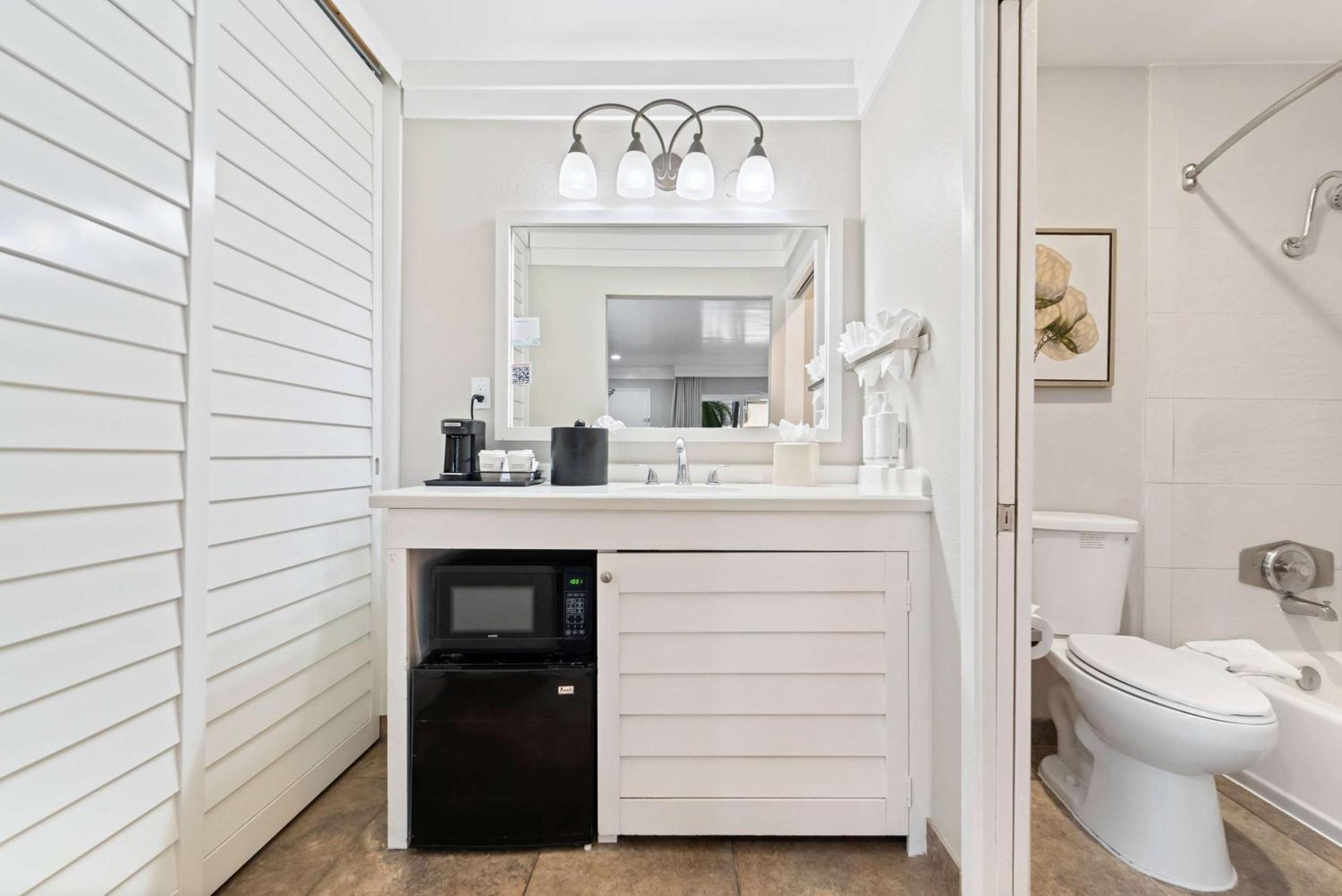 Days By Wyndham Circle 3* San Diego