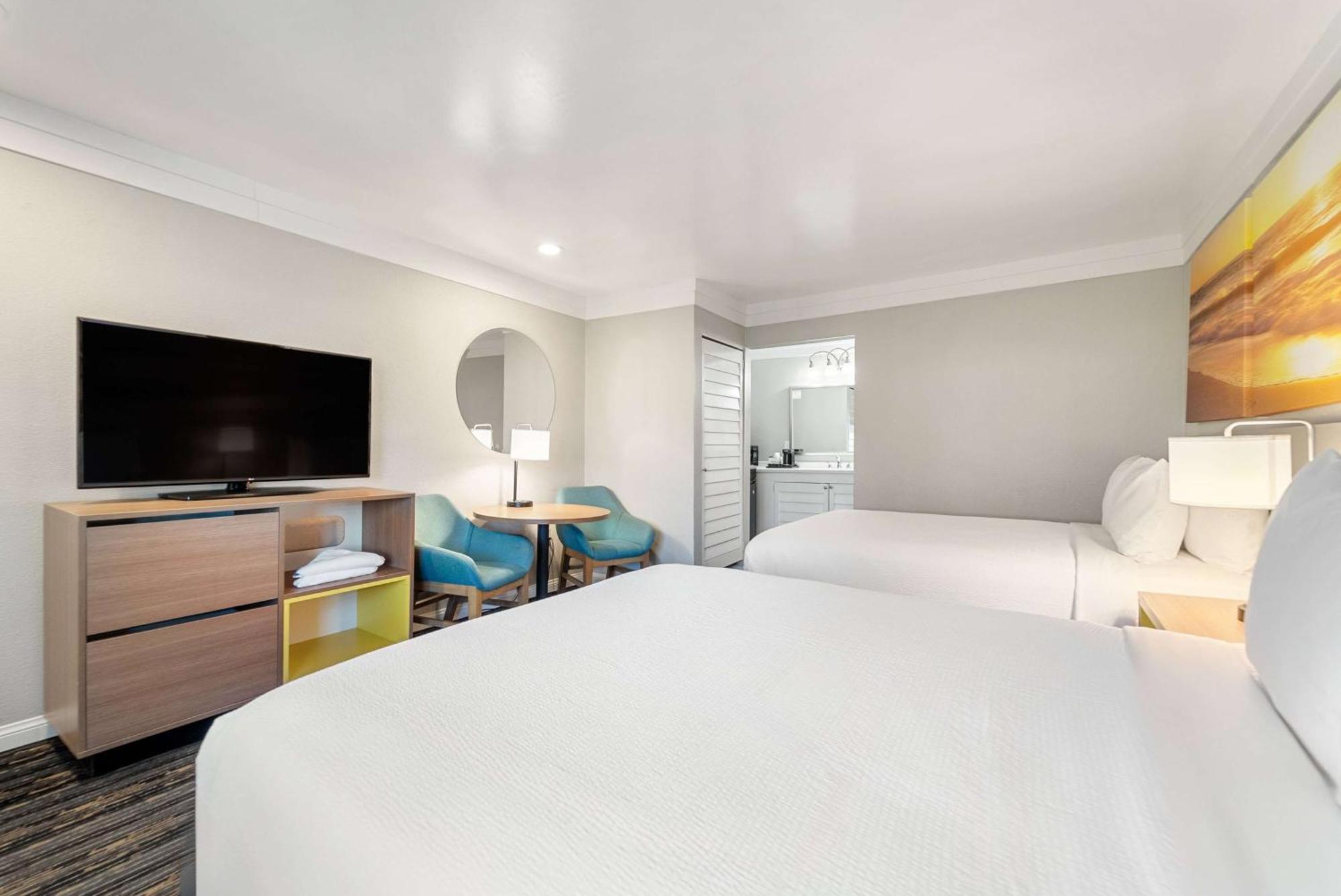 Days By Wyndham Circle San Diego