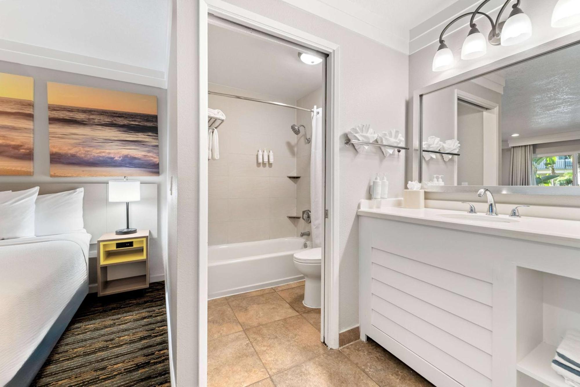 Days By Wyndham Circle Hotel San Diego